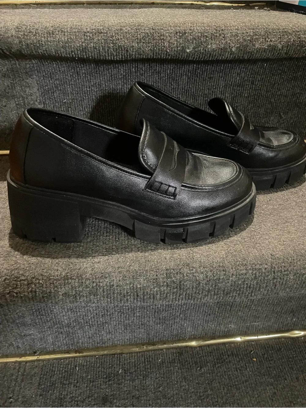 Women's Black Chunky Penny Loafers - Sleek Casual Flats